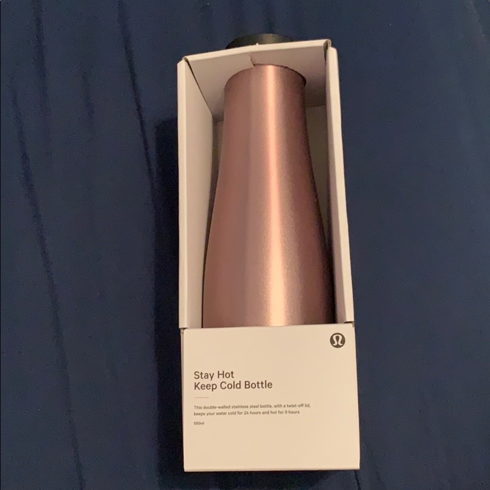 NWOT Lululemon stay hot keep cold bottle
